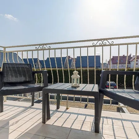 Liliowa Seaside Apartments By Noclegi Renters Dębki Exteriér fotografie